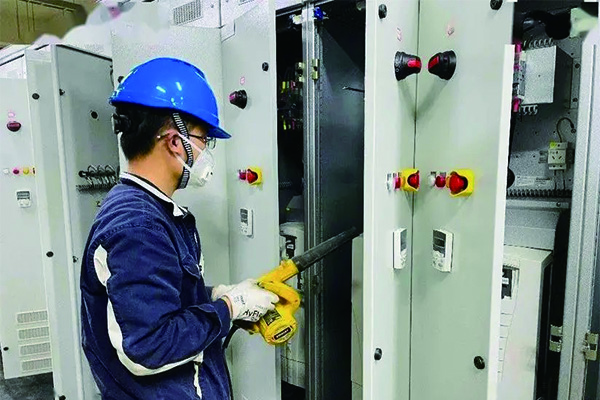 河北配電柜維護保養(yǎng),石家莊配電柜生產(chǎn)廠家